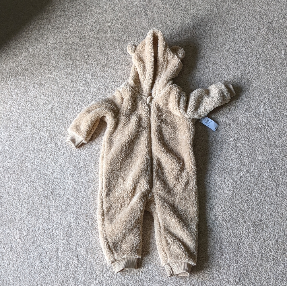 Old Navy fleece bear onesie NWT